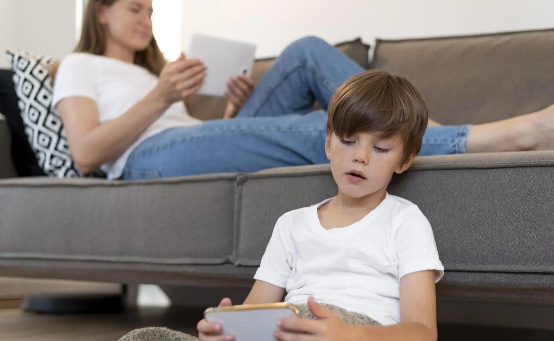 Por que proibir redes sociais a jovens não significa protegê-los? (UOL)